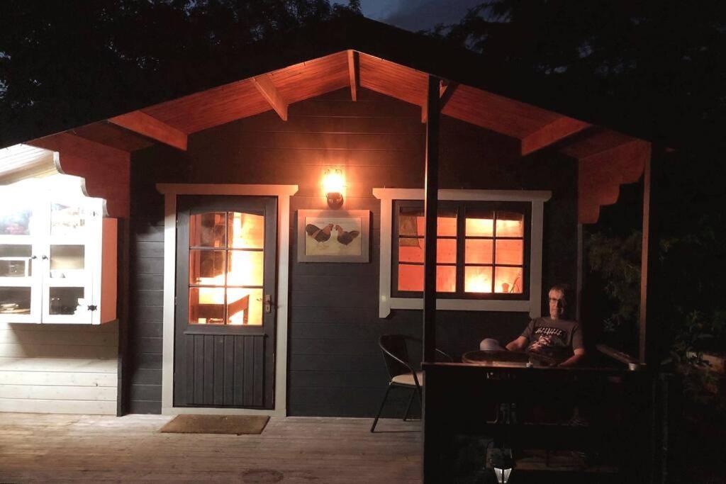 Unique Tiny House Near 3 Peaks - The Zedshed Apartment Bentham ภายนอก รูปภาพ