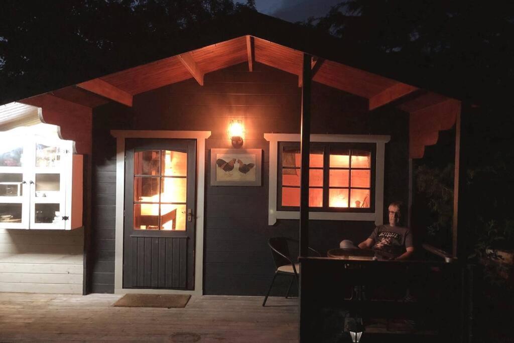 Unique Tiny House Near 3 Peaks - The Zedshed Apartment Bentham ภายนอก รูปภาพ